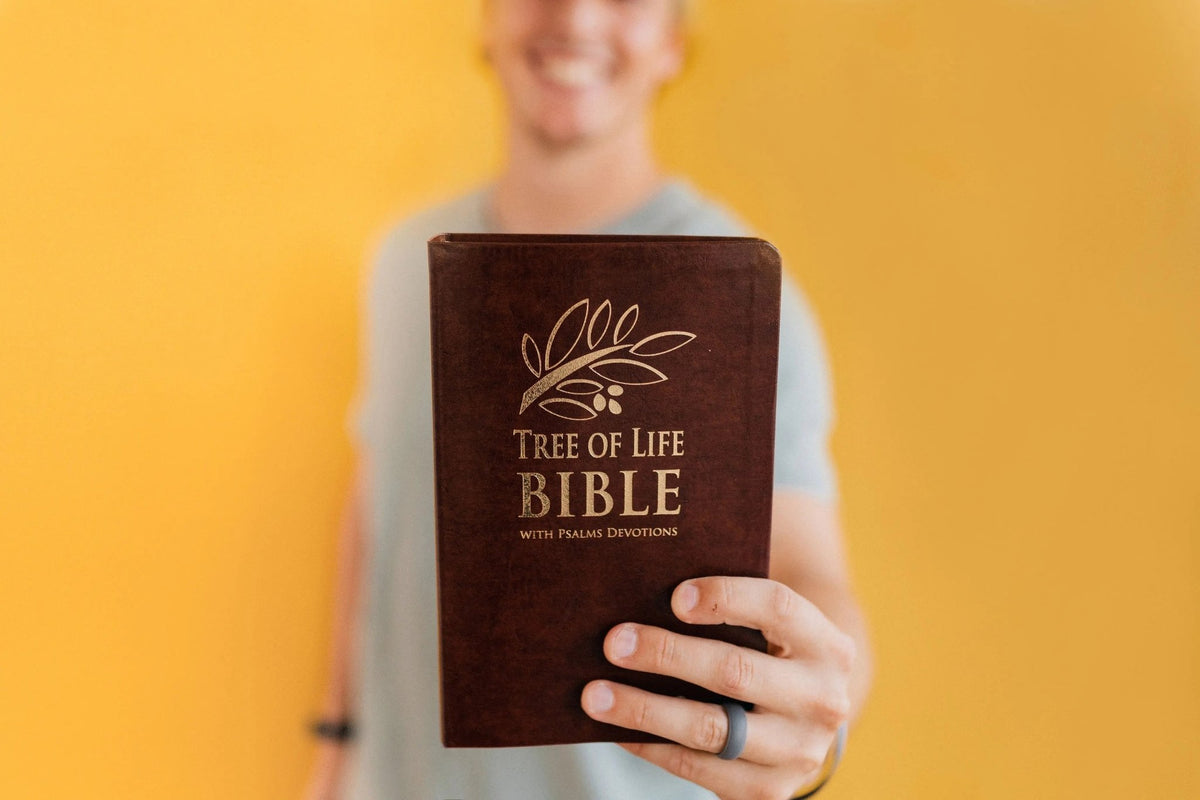 TLV Bible w/ Psalms Devotions (Bonded Leather) – Tree of Life Bible Society